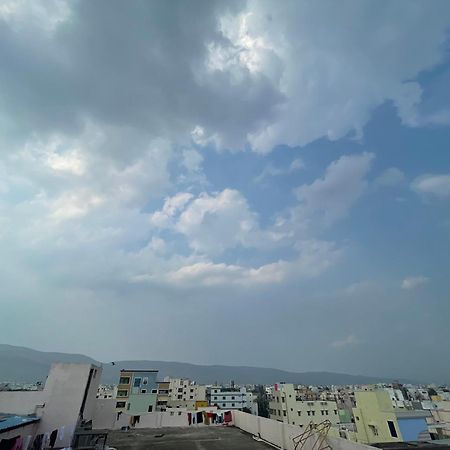 Pearl Stays, Tirupathi Tirupati Bagian luar foto