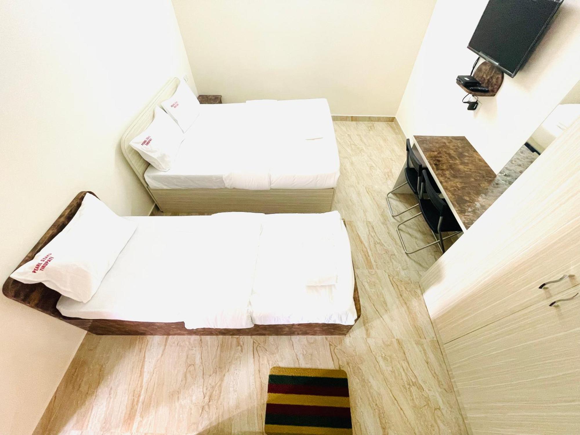 Pearl Stays, Tirupathi Tirupati Bagian luar foto