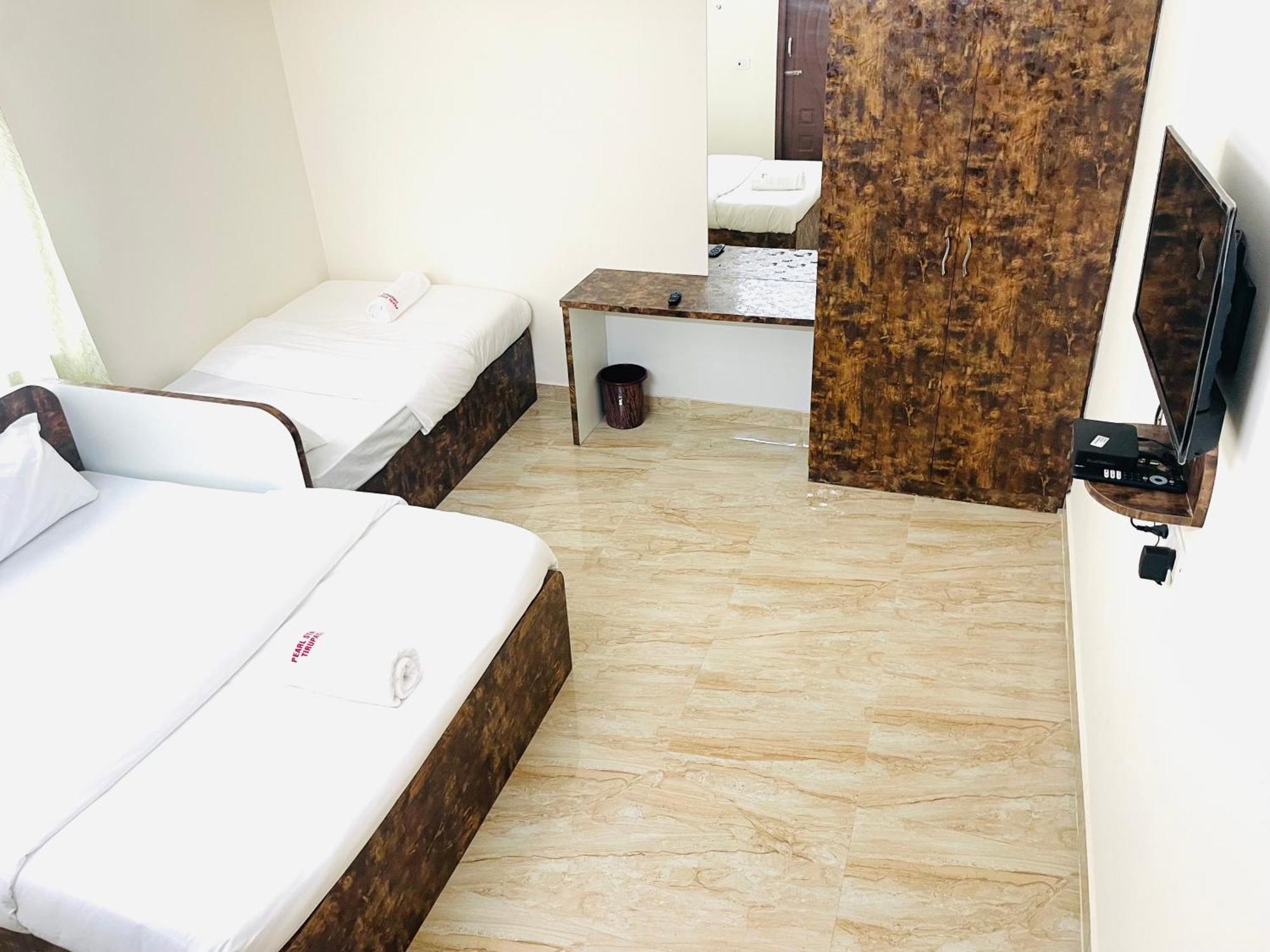 Pearl Stays, Tirupathi Tirupati Bagian luar foto