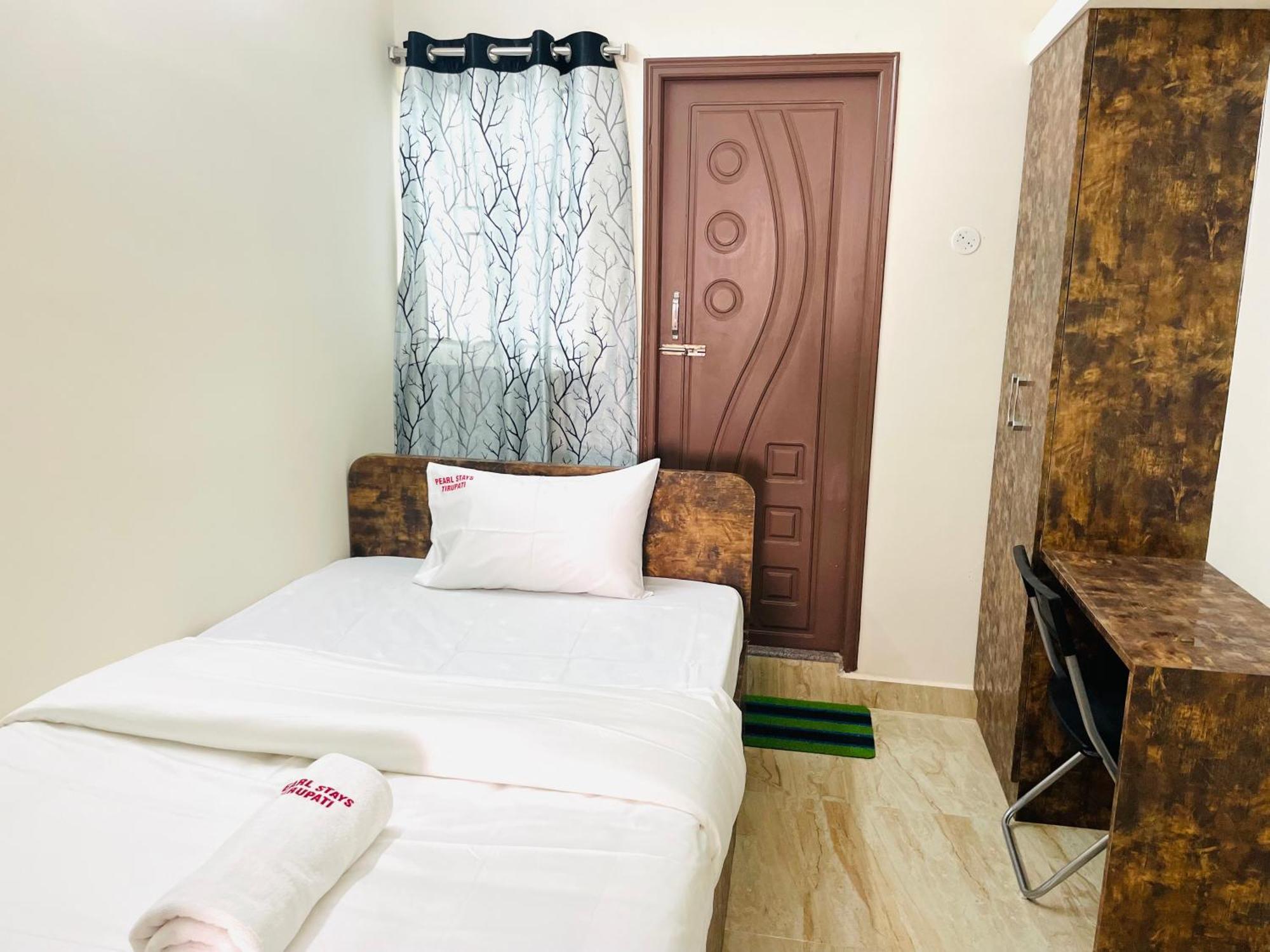 Pearl Stays, Tirupathi Tirupati Bagian luar foto